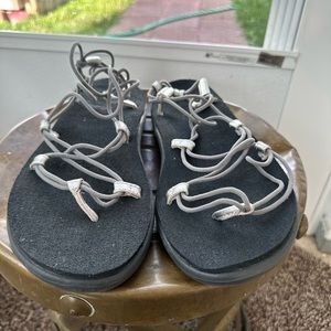 Teva, Voya Infinity Metallic Sandal